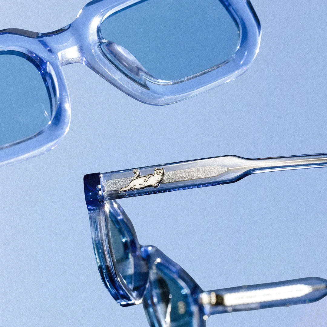 Castanza Sunglasses (Light Blue)
