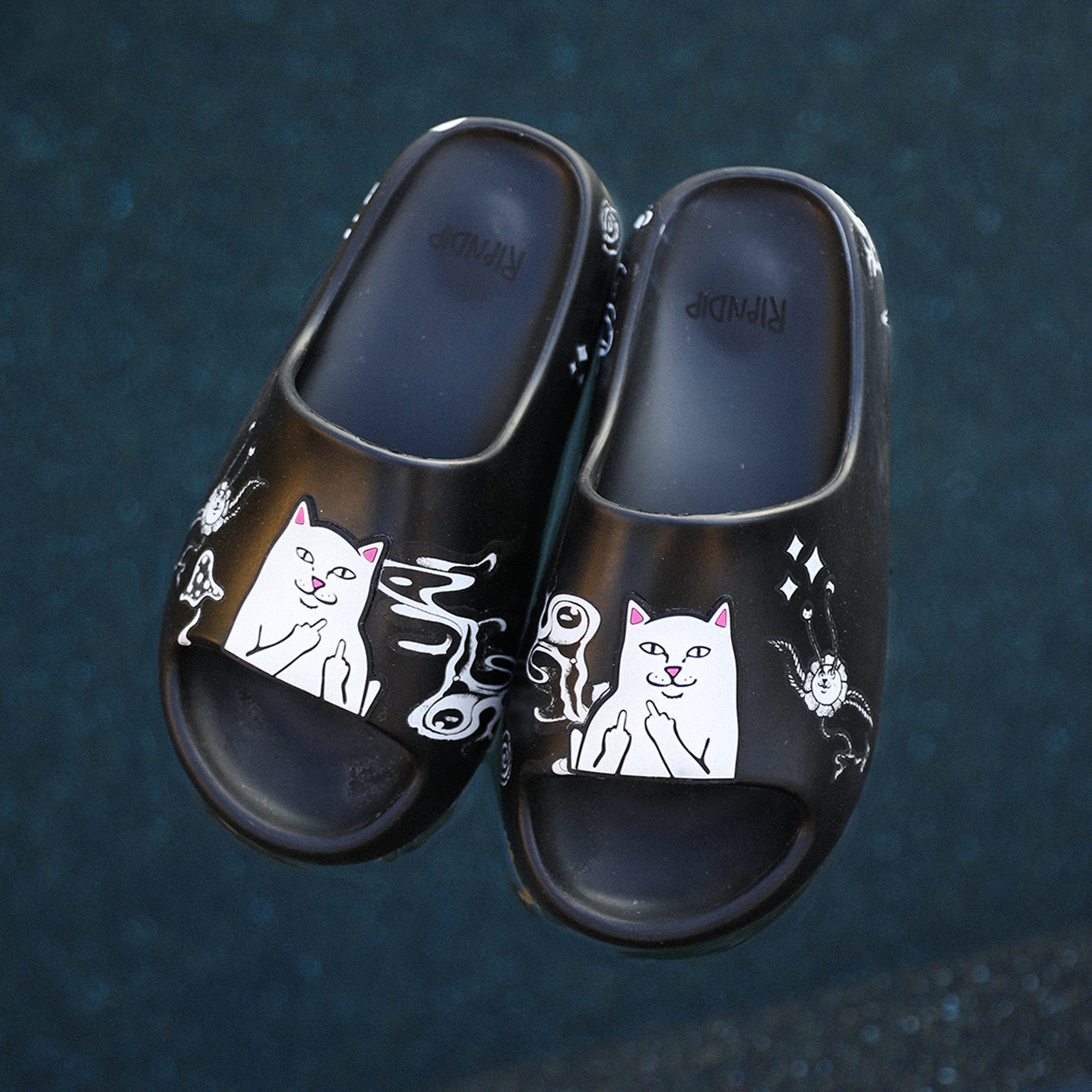 Space Walk Cloud Slides (Black)