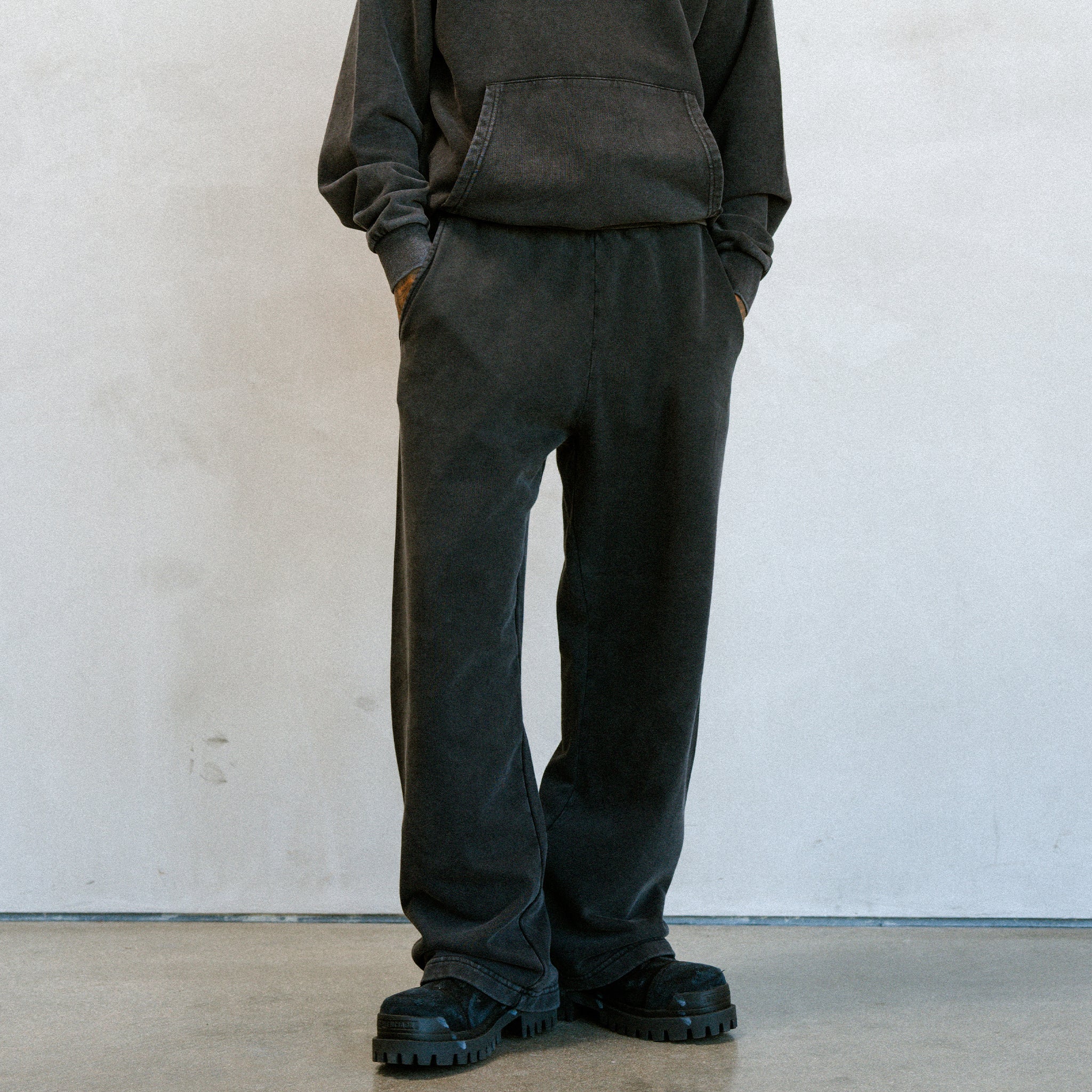 RIPNDIP Castanza Straight Leg Sweatpants (Black Vintage Wash)